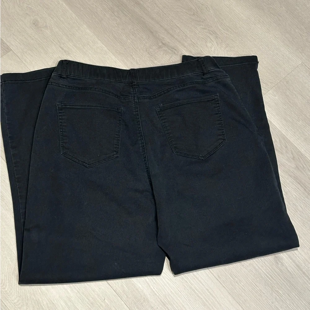 Women’s weathered looking black pants‎ - faded black